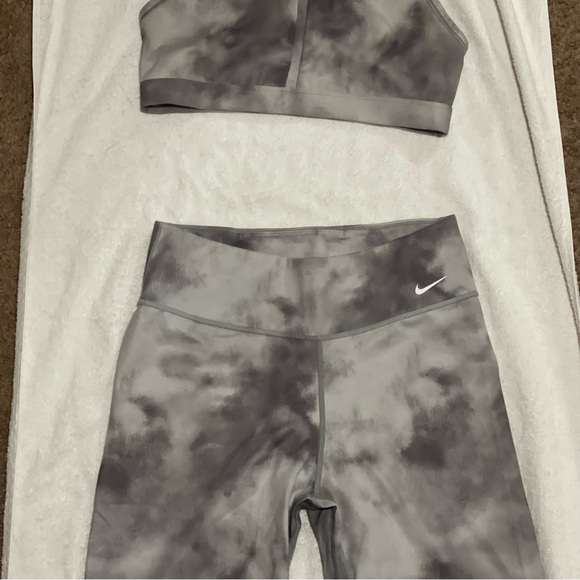 Nike 6”in shorts - Picture 5 of 5